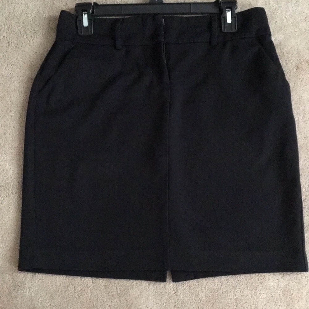 Black Old Navy skirt size 4